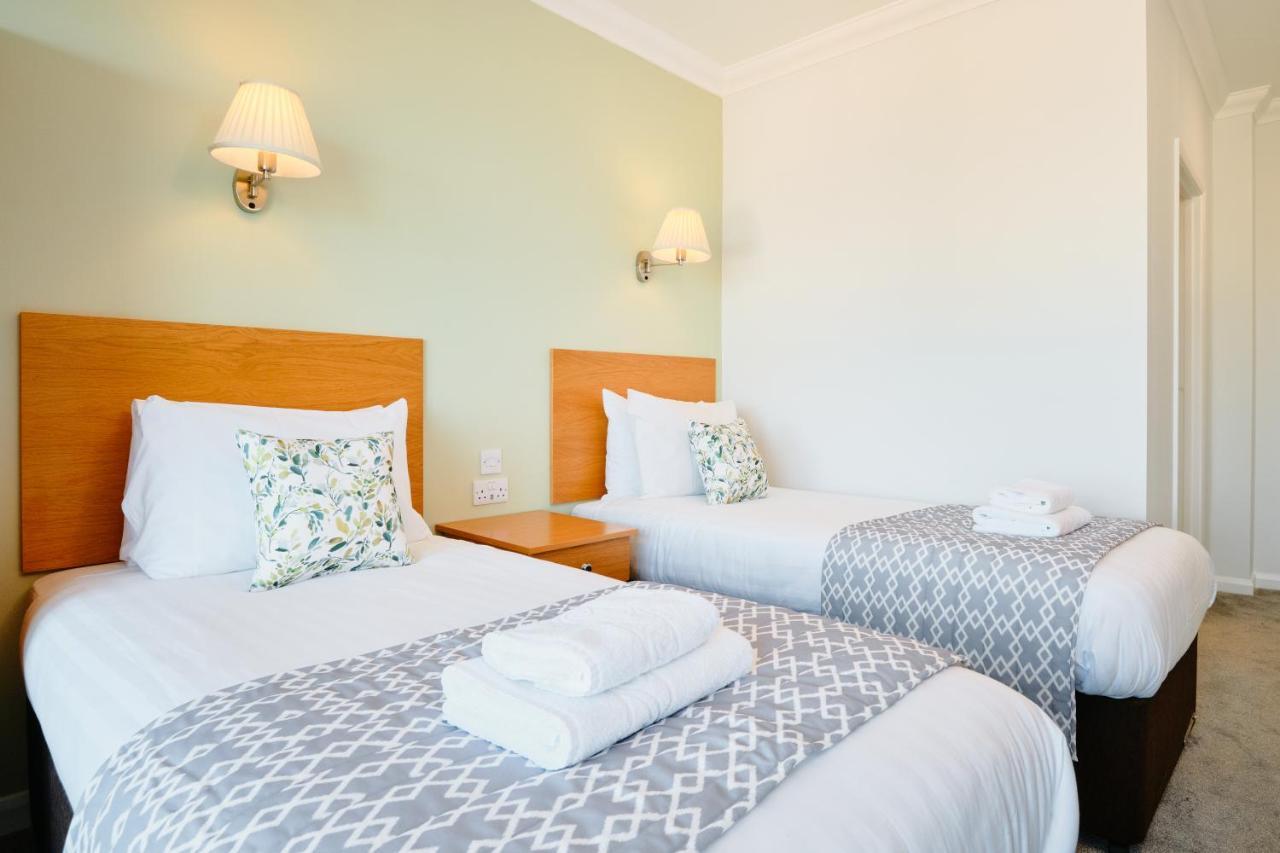 The Kilbirnie Hotel New Quay Екстериор снимка
