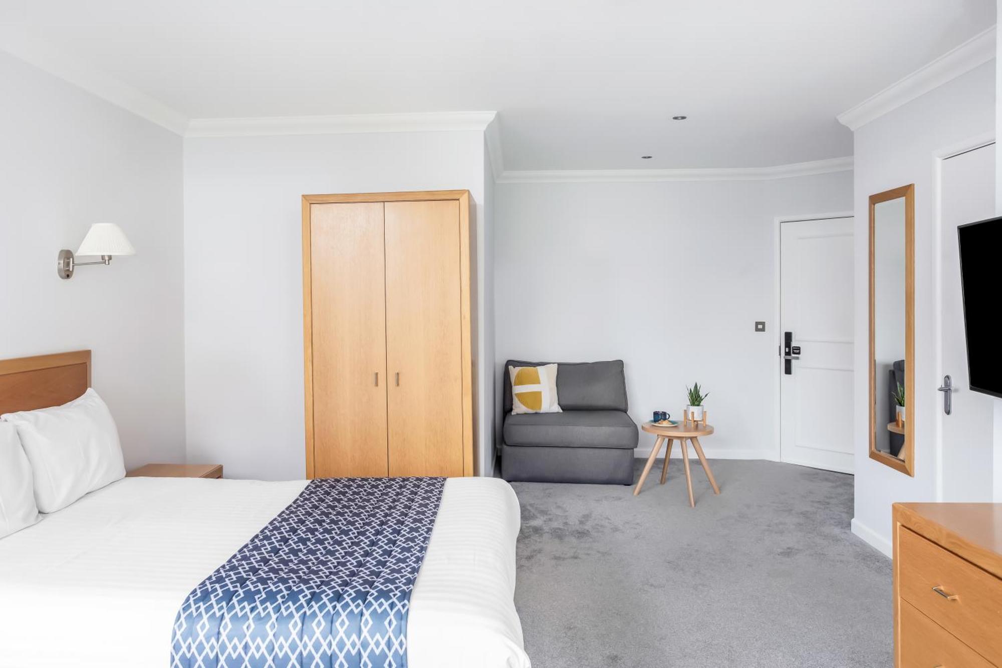 The Kilbirnie Hotel New Quay Екстериор снимка